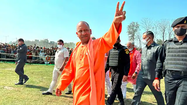 UP Election: पुरानी पेंशन स्कीम पर क्या है भाजपा की प्लानिंग? सीएम योगी आदित्यनाथ ने विस्तार से बताया