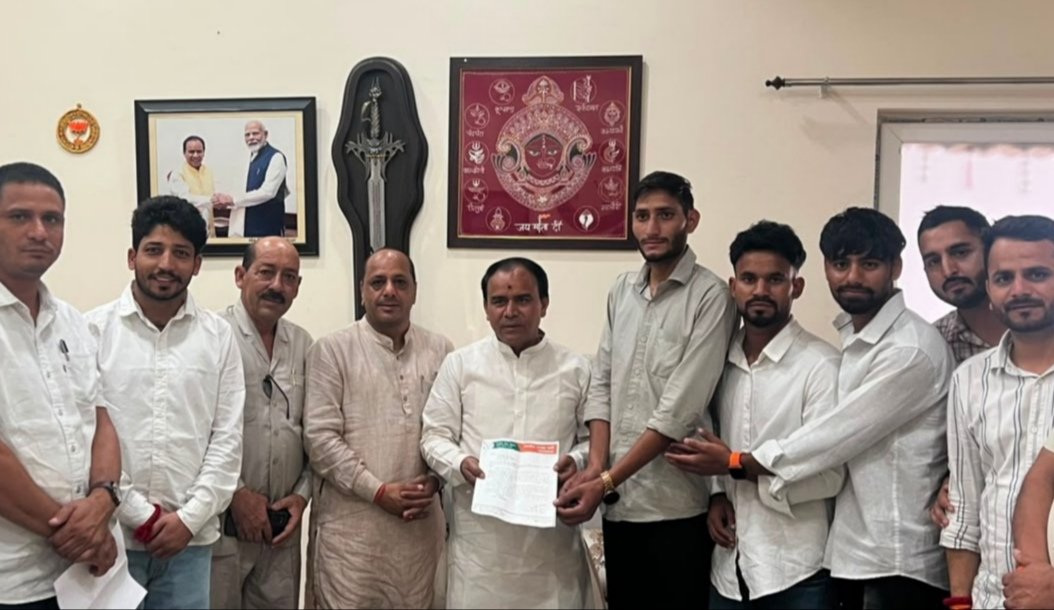 उच्च शिक्षा मंत्री से मिले छात्र प्रतिनिधि, सौंपा 4 सूत्रीय ज्ञापन