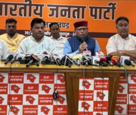 तुष्टिकरण के आरोपों से बचने के लिए कांग्रेस, जातीय राजनीति को बना रही ढाल : खजान दास